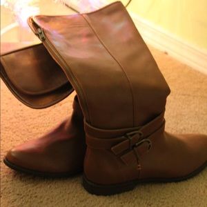 brown boots